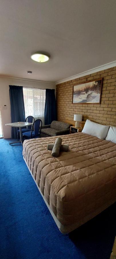 Settlers Motor Inn Tenterfield Dış mekan fotoğraf