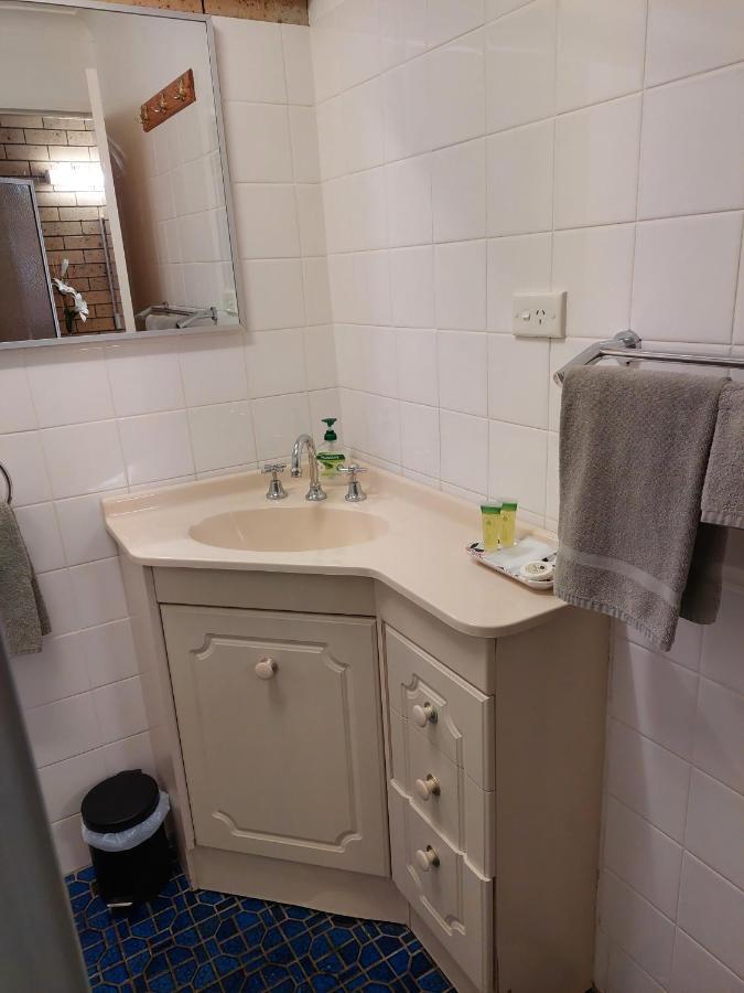 Settlers Motor Inn Tenterfield Dış mekan fotoğraf
