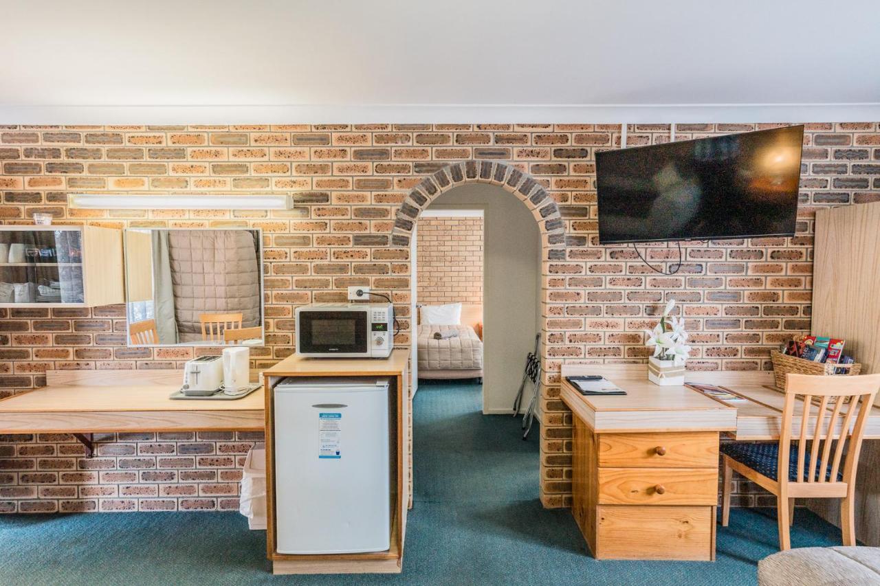 Settlers Motor Inn Tenterfield Dış mekan fotoğraf