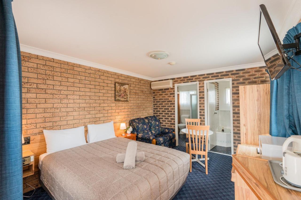 Settlers Motor Inn Tenterfield Dış mekan fotoğraf