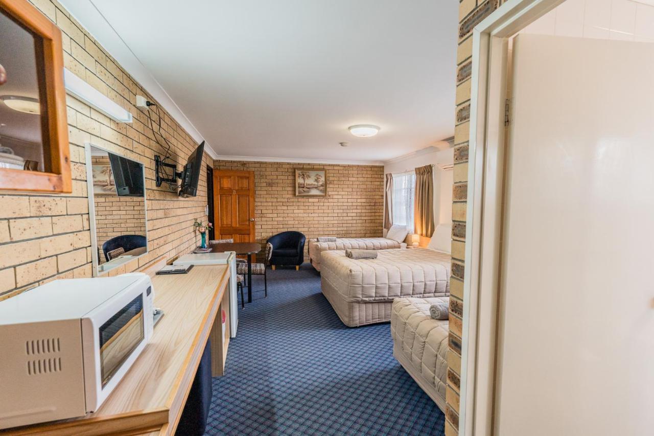 Settlers Motor Inn Tenterfield Dış mekan fotoğraf