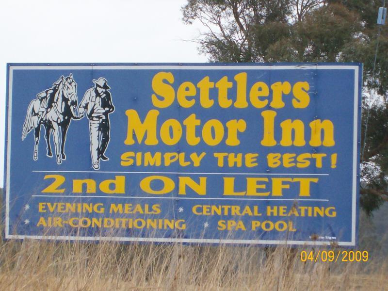 Settlers Motor Inn Tenterfield Dış mekan fotoğraf
