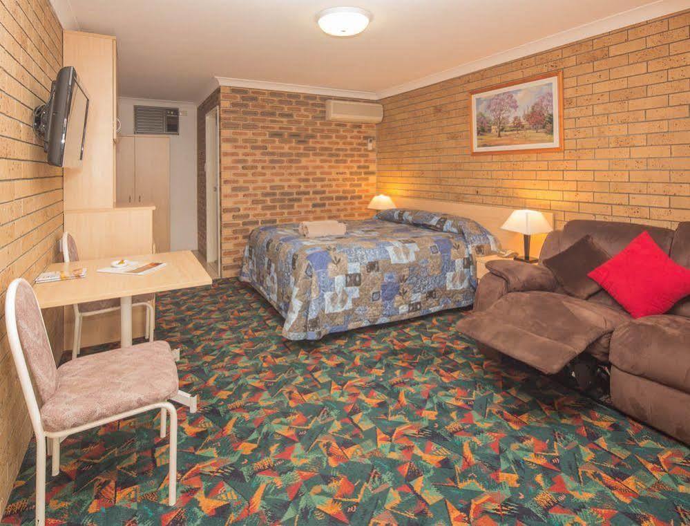Settlers Motor Inn Tenterfield Dış mekan fotoğraf