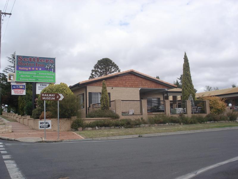 Settlers Motor Inn Tenterfield Dış mekan fotoğraf